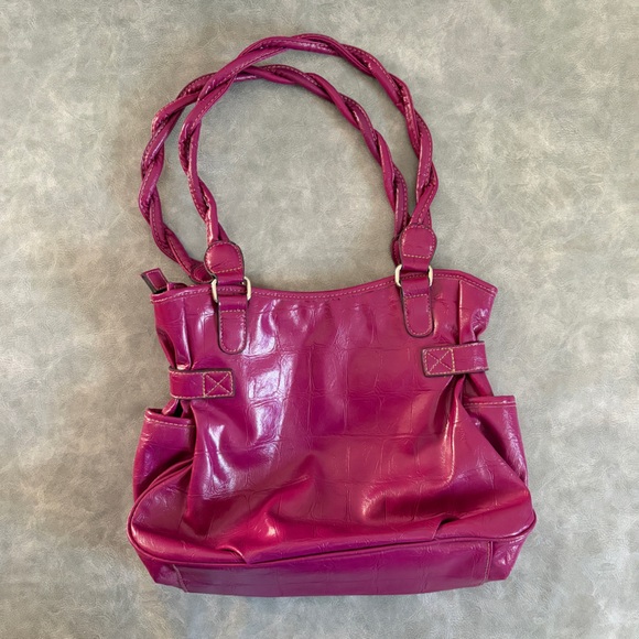 fuschia faux croc leather shoulder tote bag - Picture 7 of 14